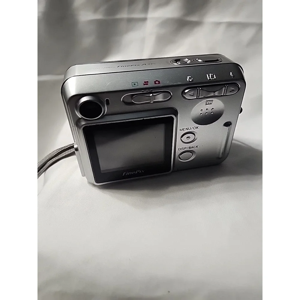 Fujifilm Finepix A345 4.1MP‎ Digital FOR PARTS NOT WORKING LENS ERROR